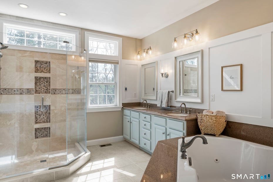 1197 Neipsic Road Photo 24