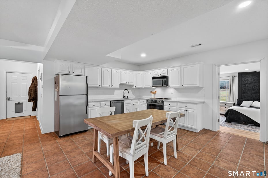 10 Mill Road Photo 25