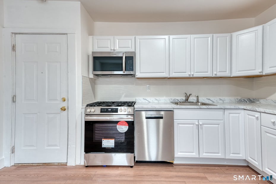 152 Oak Street  #3S Photo 8