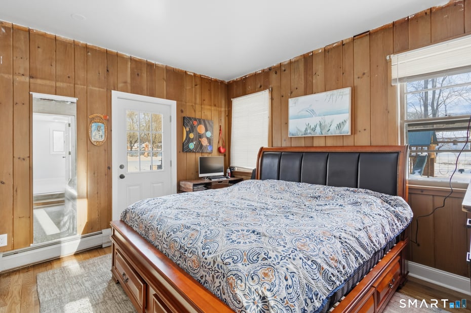 589 Racebrook Road Photo 19