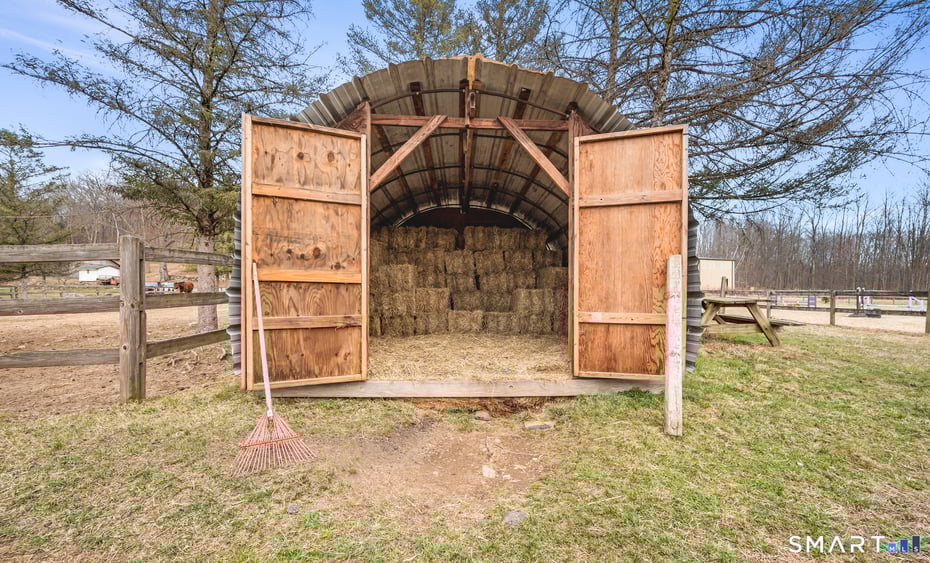 76 Cowles Road Photo 9