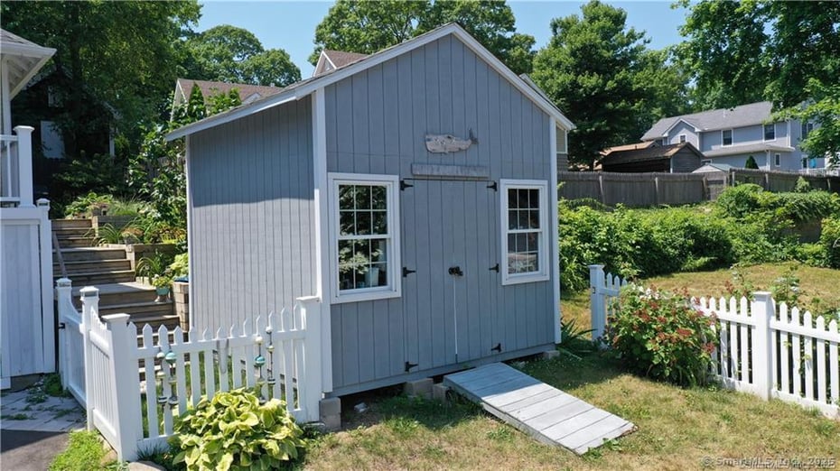 44 Warren Street Photo 4