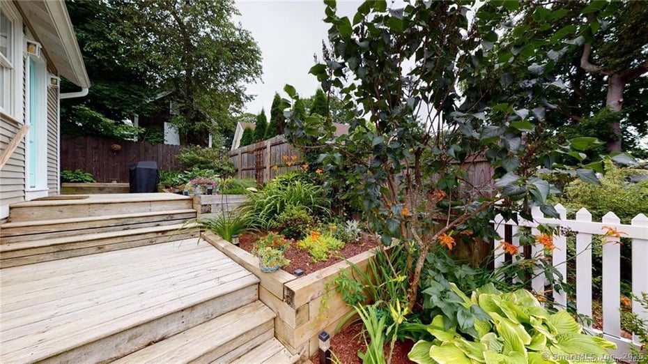 44 Warren Street Photo 5