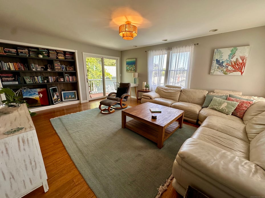 44 Warren Street Photo 8