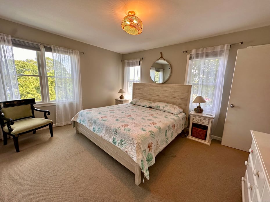 44 Warren Street Photo 16