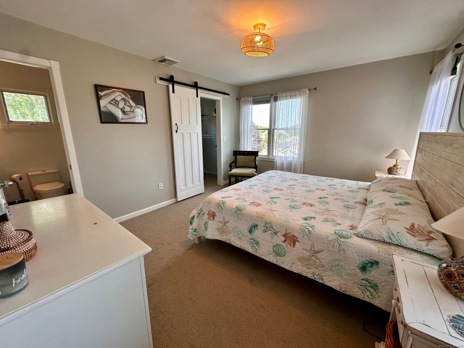 44 Warren Street Photo 17