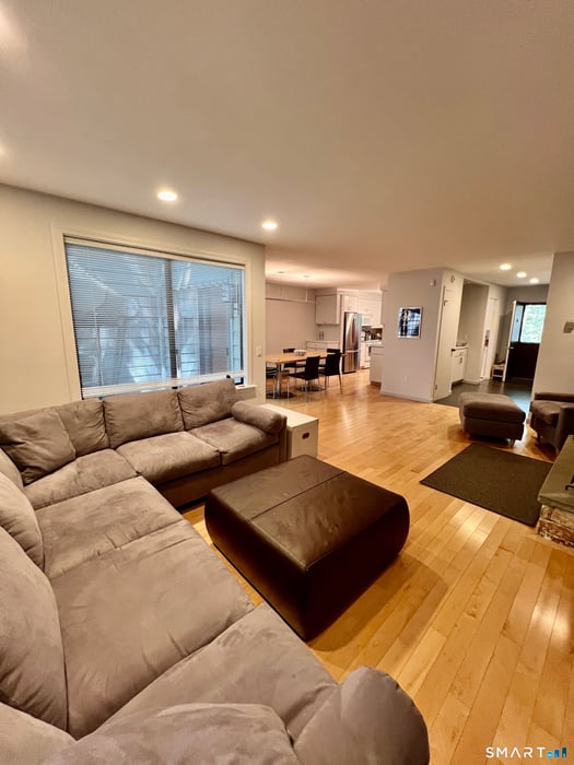 330 Ledge Drive Photo 5