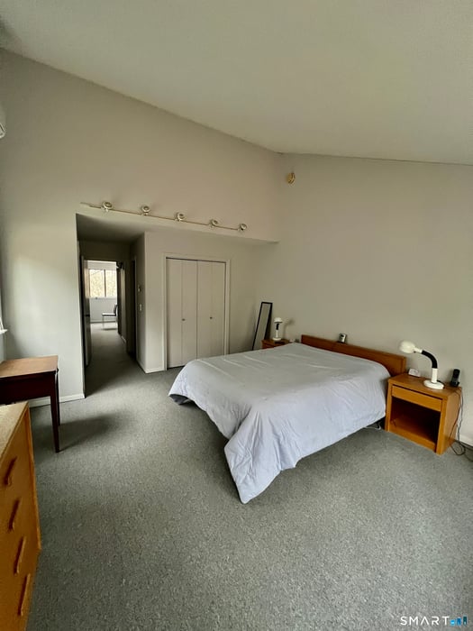 330 Ledge Drive Photo 14