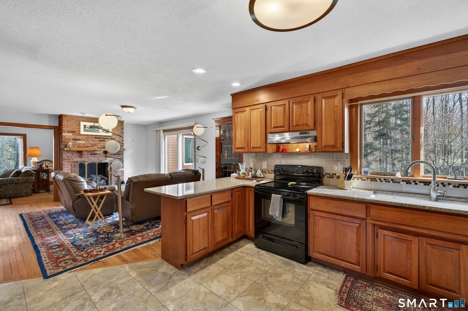 33 Valley Drive Photo 14