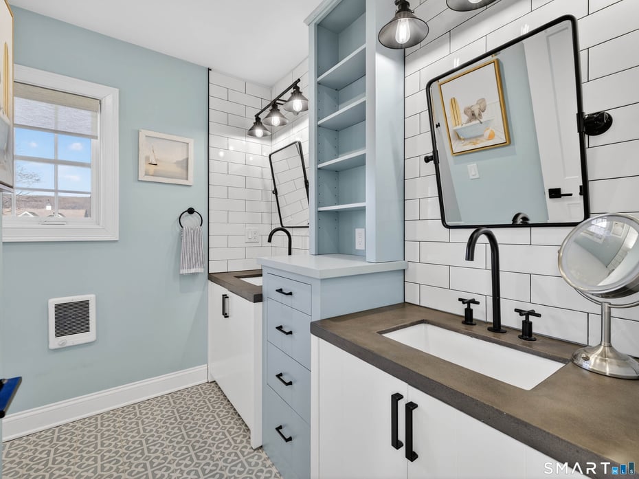 22 Park Drive Photo 16