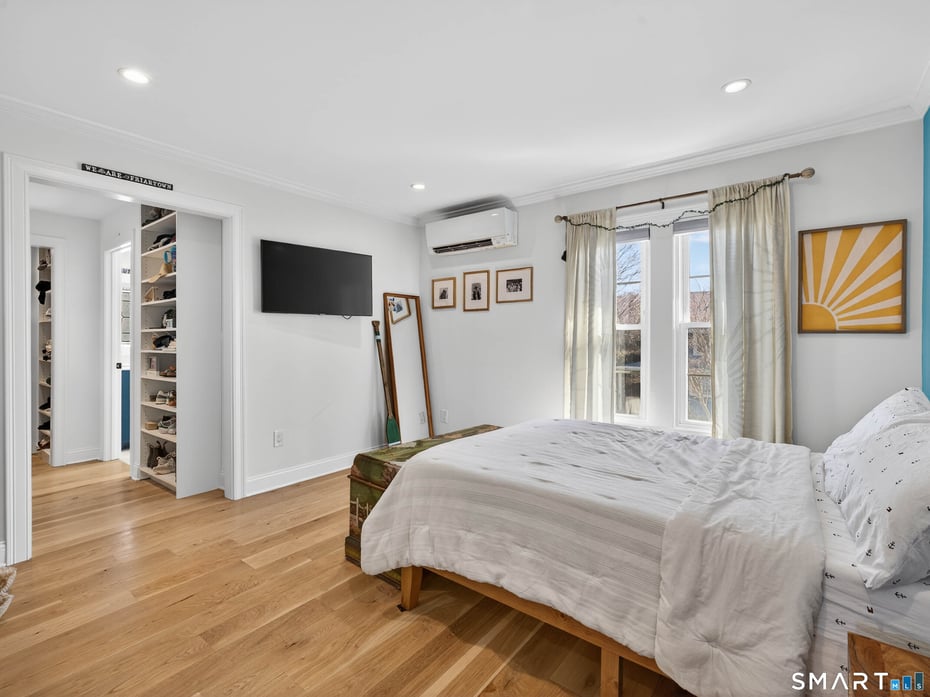 22 Park Drive Photo 17