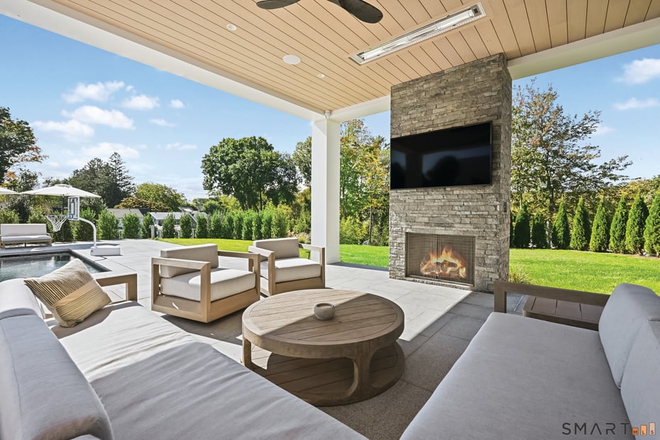 688 Hulls Farm Road Photo 9