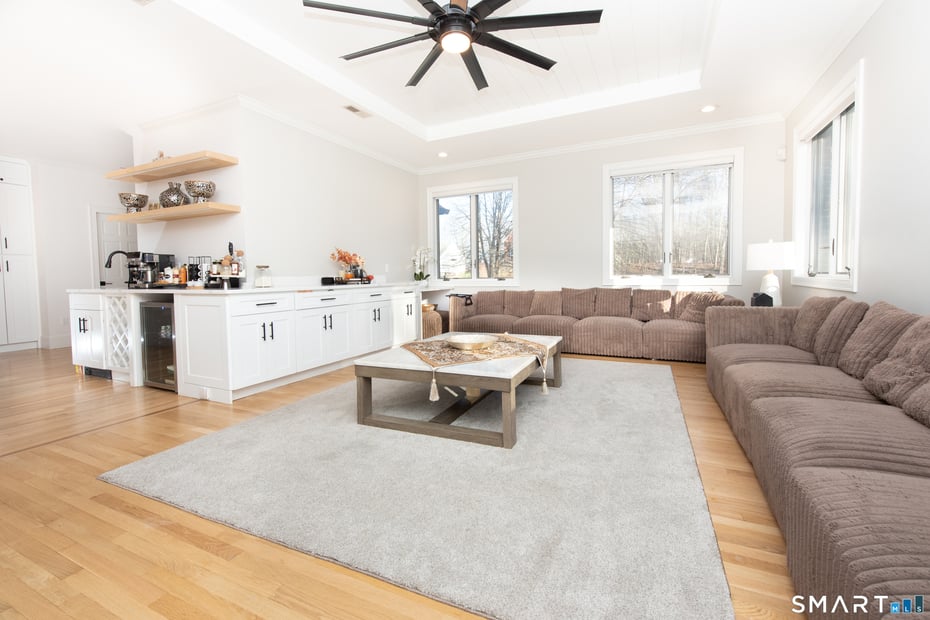 35 Golden Hill Lane Photo 15