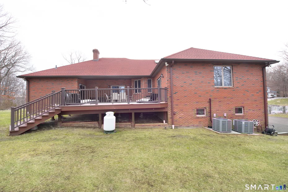 35 Golden Hill Lane Photo 38