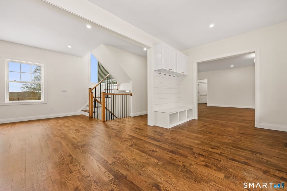 41 Crown View Drive Photo 3