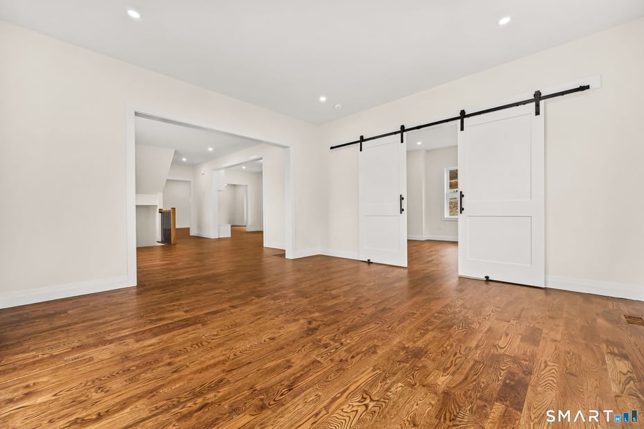 41 Crown View Drive Photo 13