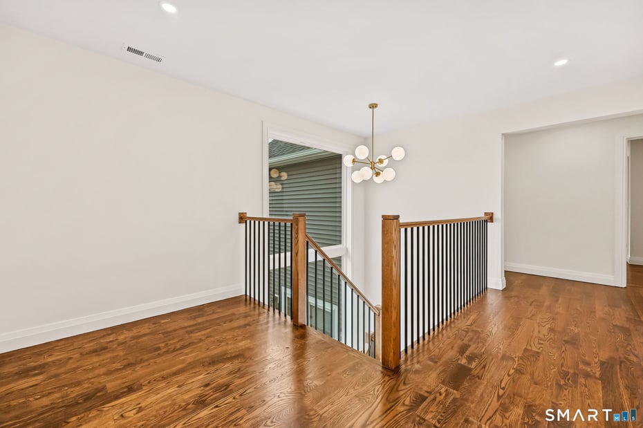 41 Crown View Drive Photo 20