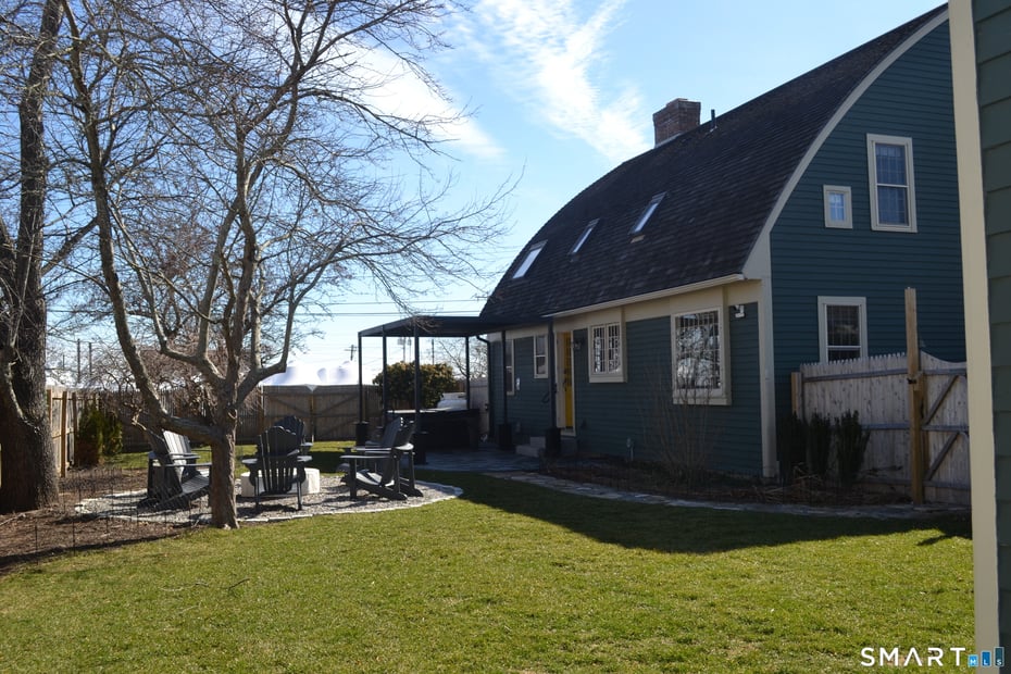 11 Smith Avenue Photo 6