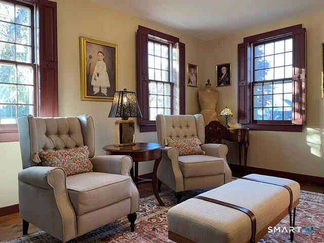 11 Smith Avenue Photo 24