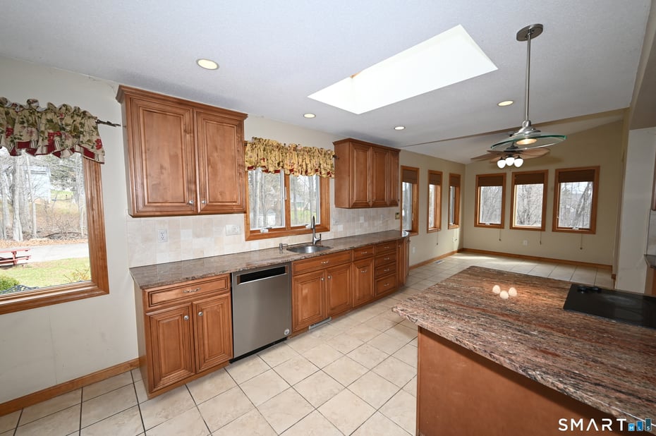 46 Mcmahon Lane Photo 10