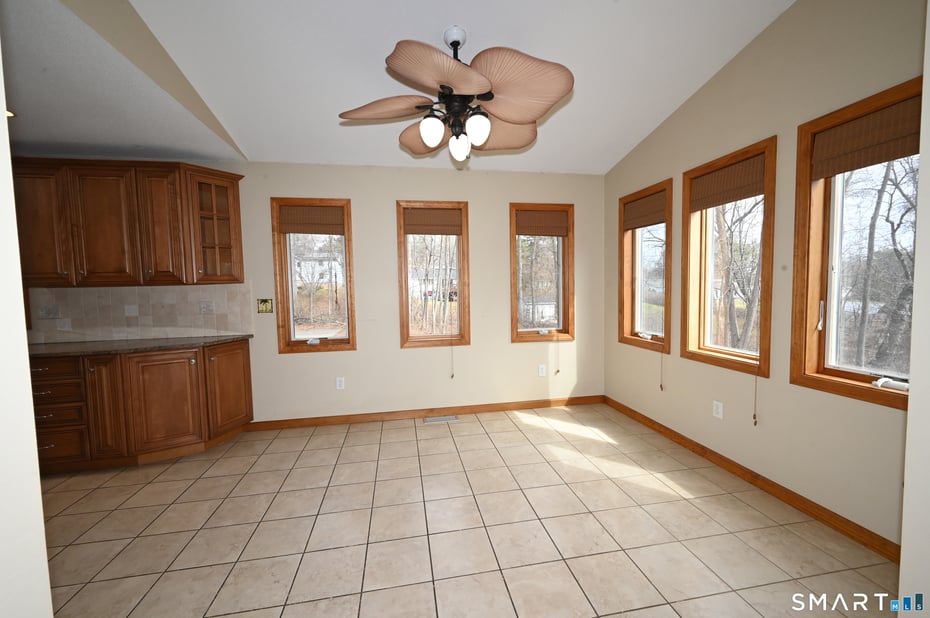 46 Mcmahon Lane Photo 16