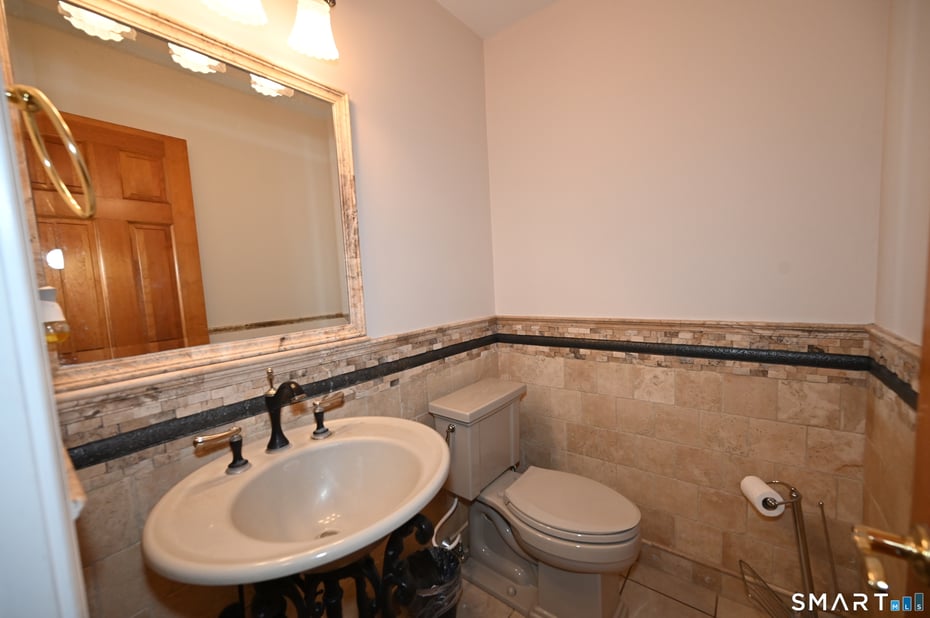 46 Mcmahon Lane Photo 18