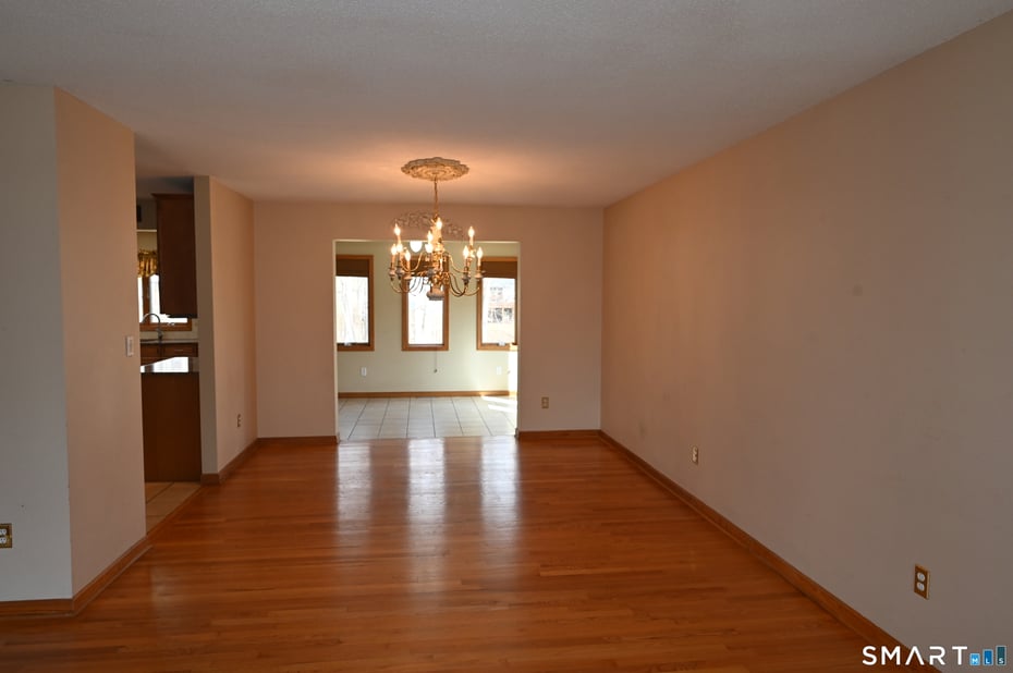 46 Mcmahon Lane Photo 22