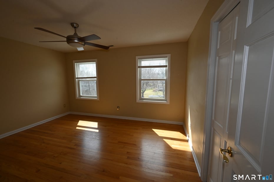 46 Mcmahon Lane Photo 32