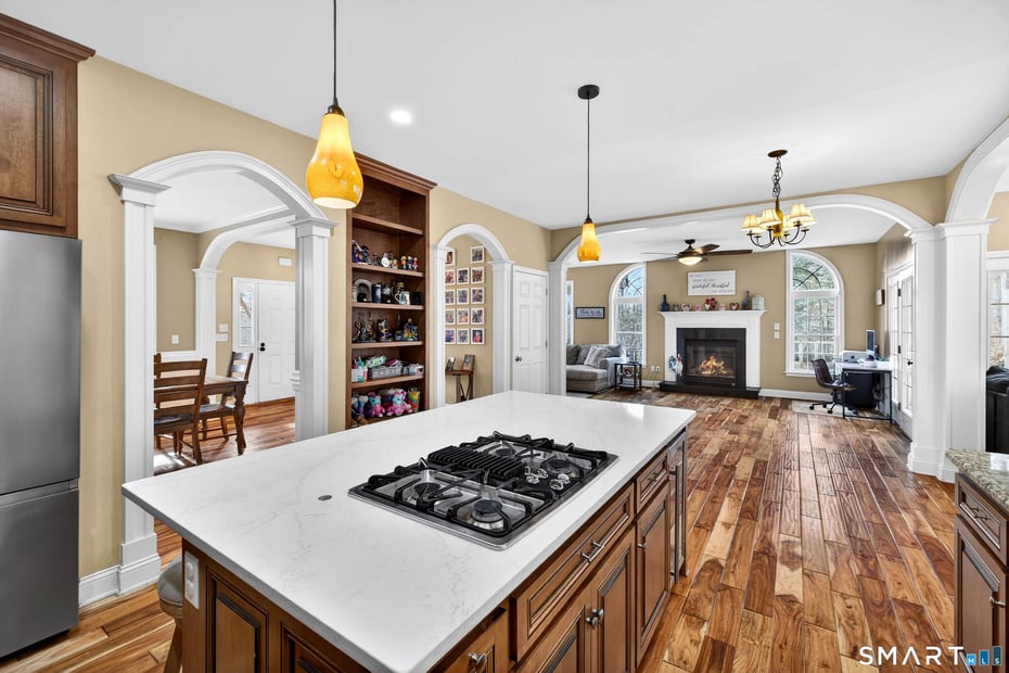 9 Mains Way Photo 16