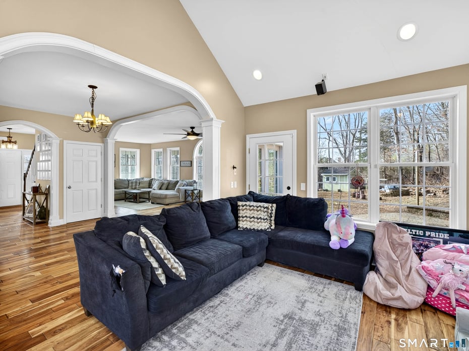 9 Mains Way Photo 19