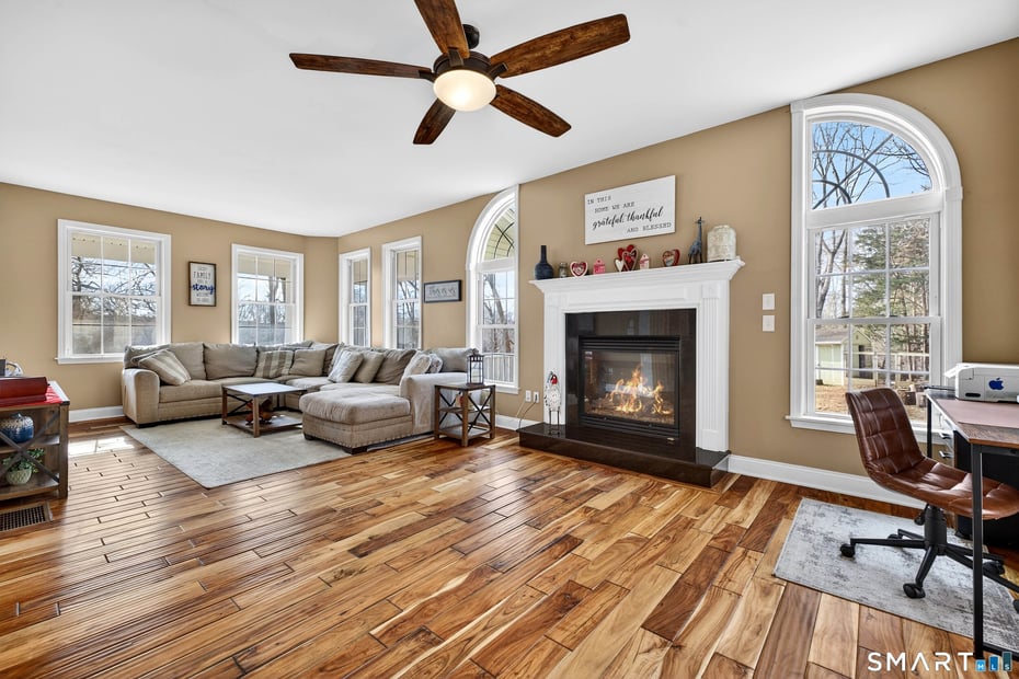 9 Mains Way Photo 20