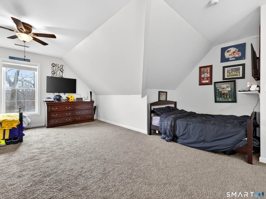 9 Mains Way Photo 37