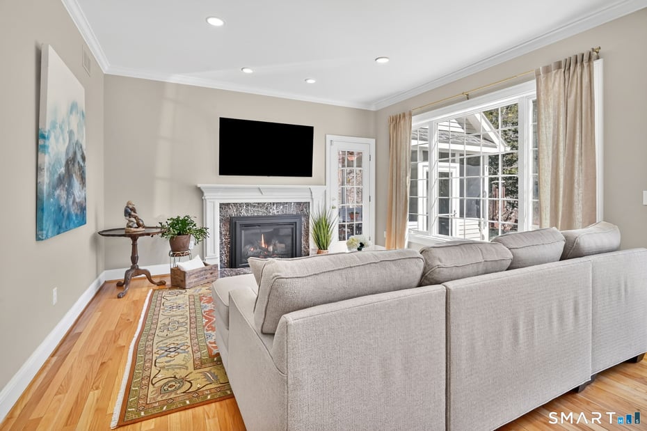 10 Old Meadow Way Photo 11