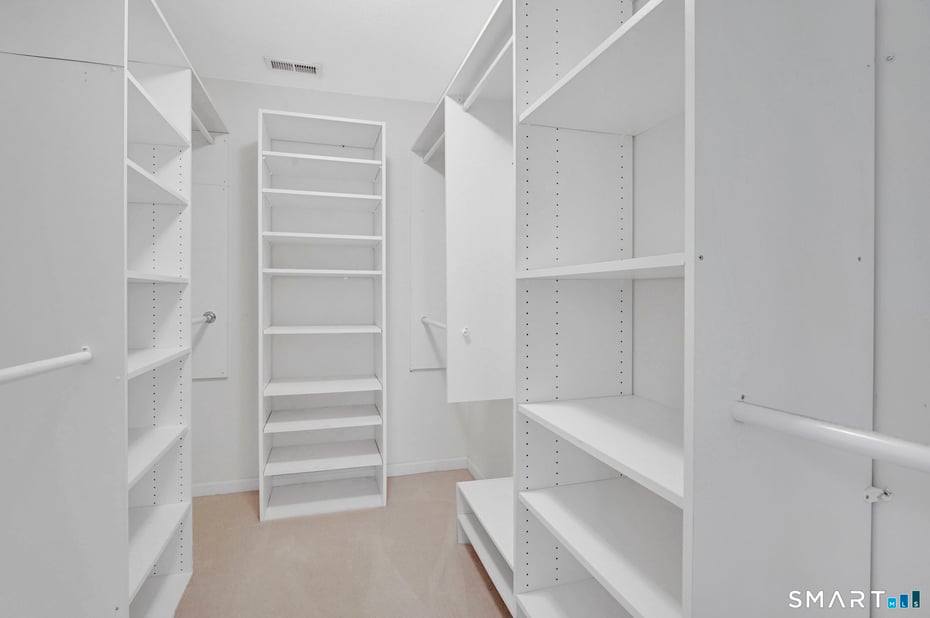 10 Old Meadow Way Photo 24