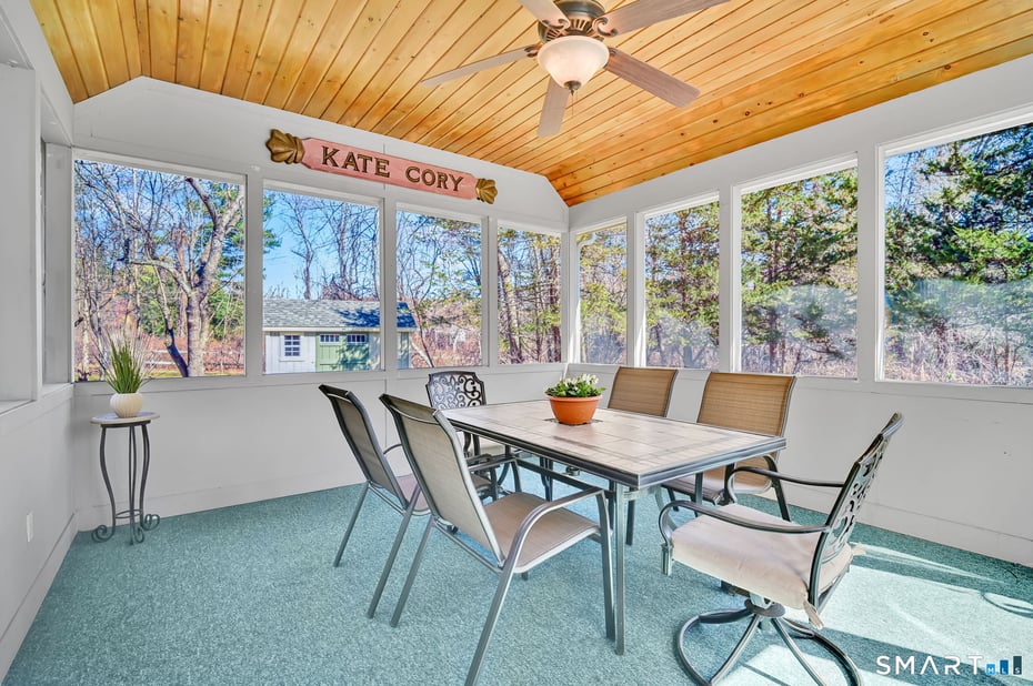 10 Old Meadow Way Photo 34