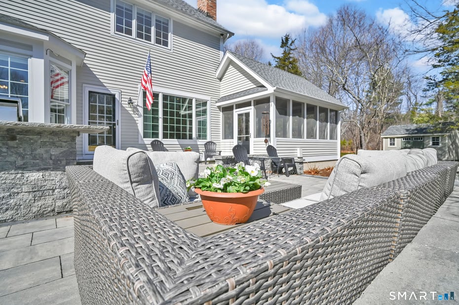 10 Old Meadow Way Photo 37