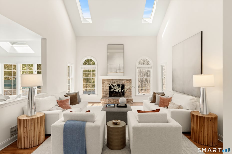 260 Range Road Photo 3