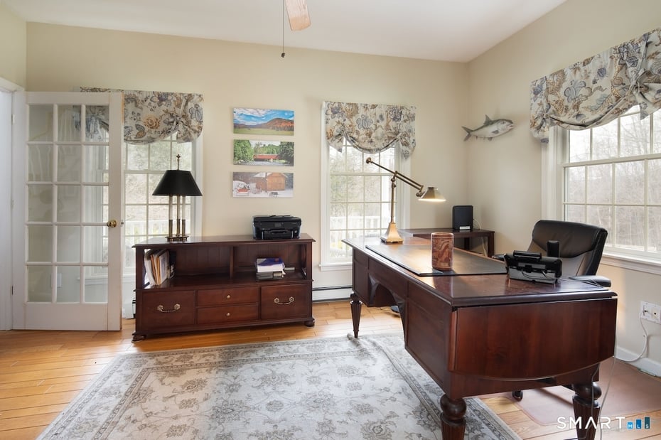 82 Valley Road Photo 11