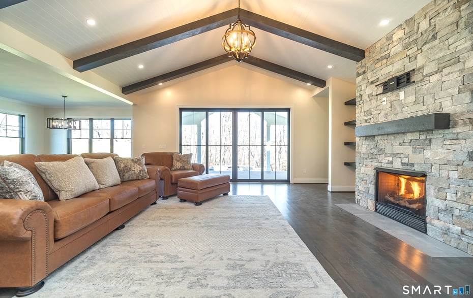 25 Silver Springs Drive Photo 8