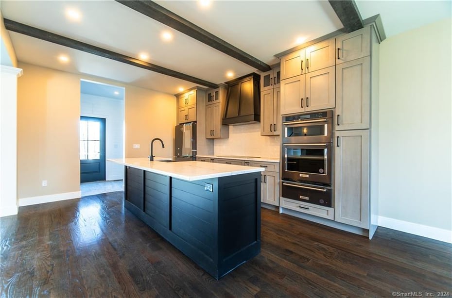 25 Silver Springs Drive Photo 22