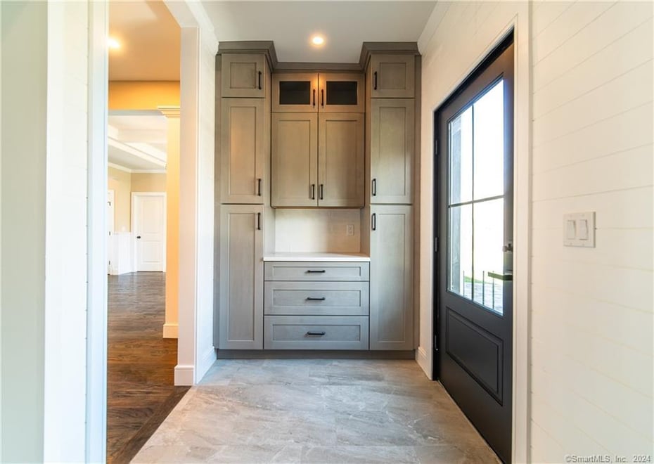 25 Silver Springs Drive Photo 24