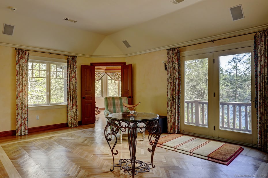 Norfolk Single Family Photo 14