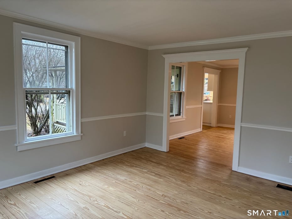 6 Ferry Road Photo 8