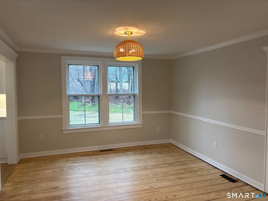 6 Ferry Road Photo 9