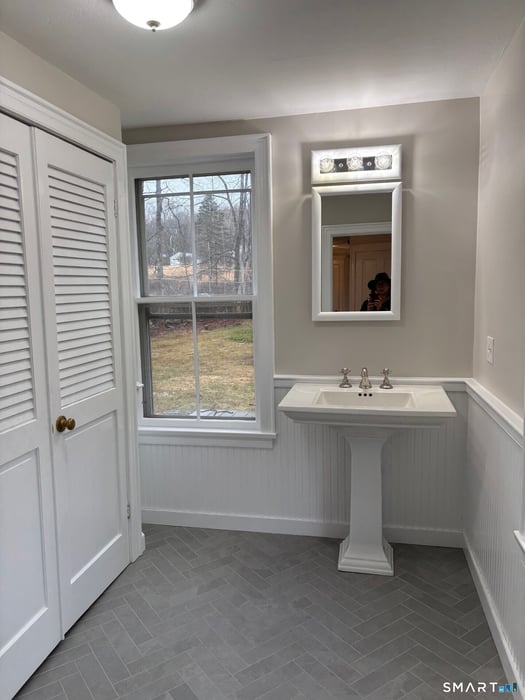 6 Ferry Road Photo 10