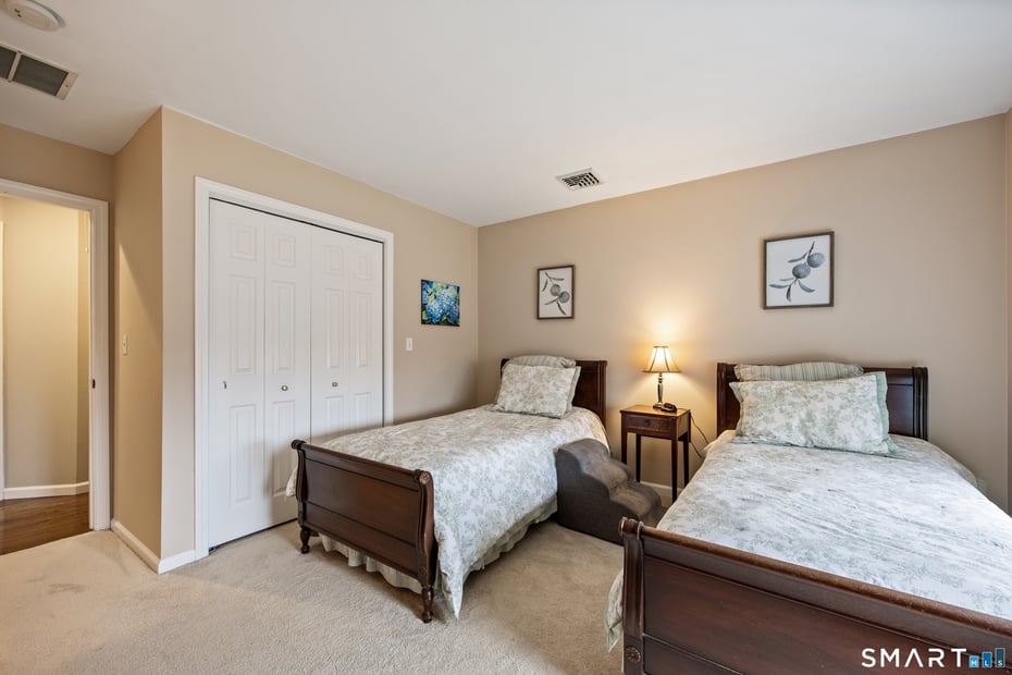 38 Beech Tree Ridge Photo 15