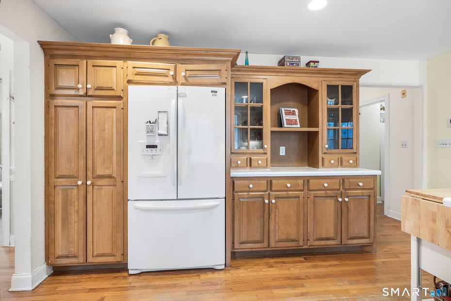 319 Laurelwood Drive Photo 10