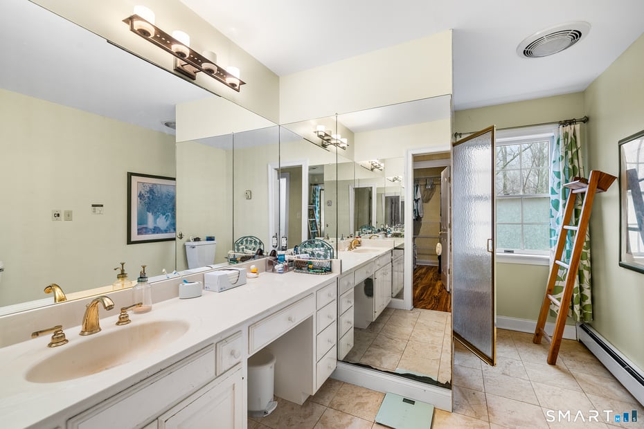 319 Laurelwood Drive Photo 23