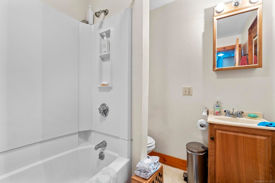 170 Main Street Photo 9