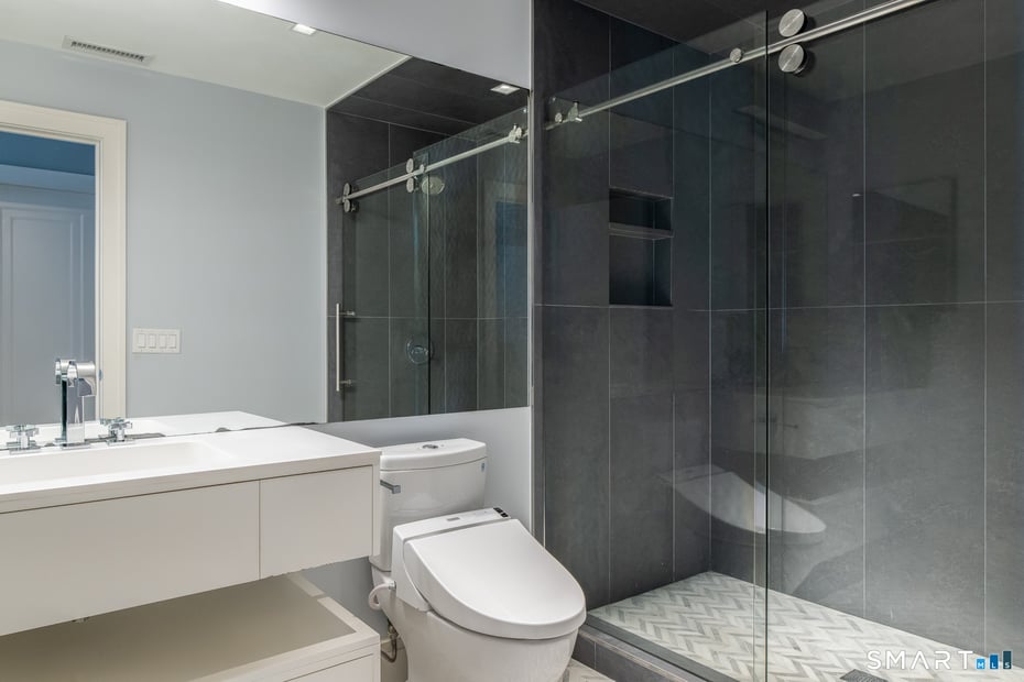 7 Rowayton Avenue Photo 16